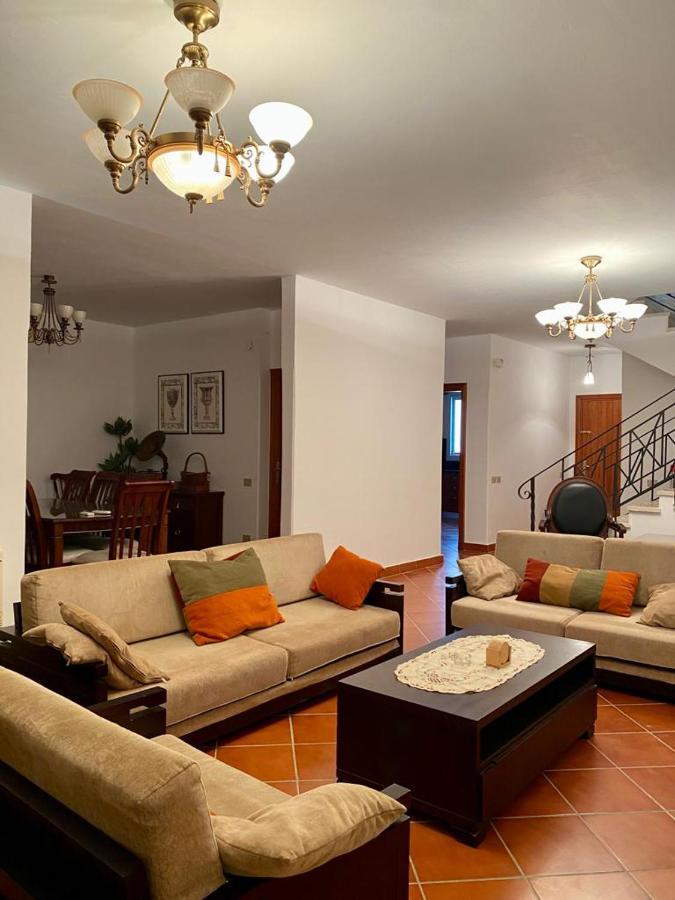 A Sea View Spacious Cheering 5 Bedroom Villa Ain Sokhna "Ain Bay" فيلا كاملة للإيجار قرية العين باي Ain Suchna Exterior foto