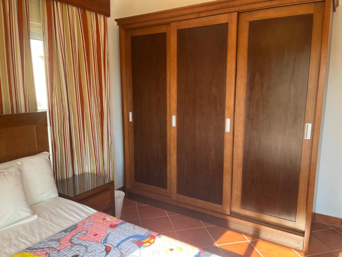 A Sea View Spacious Cheering 5 Bedroom Villa Ain Sokhna "Ain Bay" فيلا كاملة للإيجار قرية العين باي Ain Suchna Exterior foto
