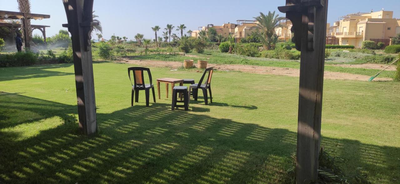 A Sea View Spacious Cheering 5 Bedroom Villa Ain Sokhna "Ain Bay" فيلا كاملة للإيجار قرية العين باي Ain Suchna Exterior foto