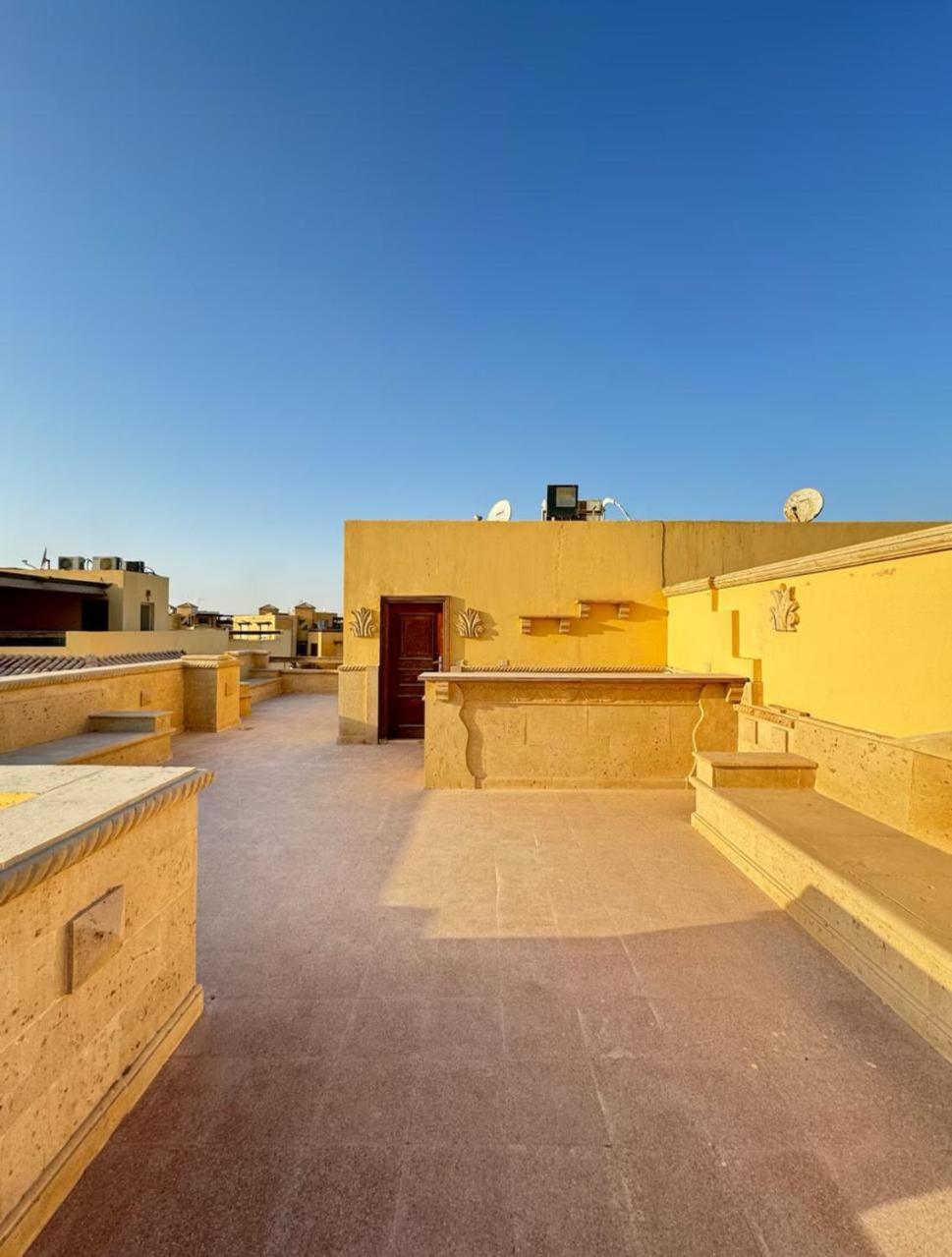 A Sea View Spacious Cheering 5 Bedroom Villa Ain Sokhna "Ain Bay" فيلا كاملة للإيجار قرية العين باي Ain Suchna Exterior foto