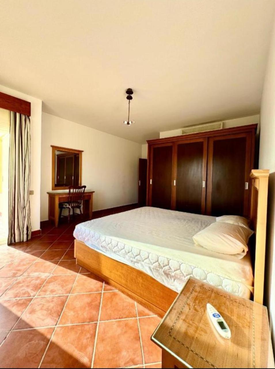 A Sea View Spacious Cheering 5 Bedroom Villa Ain Sokhna "Ain Bay" فيلا كاملة للإيجار قرية العين باي Ain Suchna Exterior foto